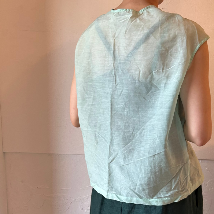 silk 3botton blouse