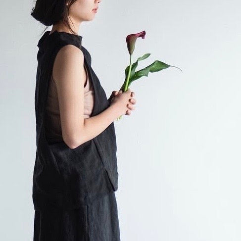 Linen nosleeve vest