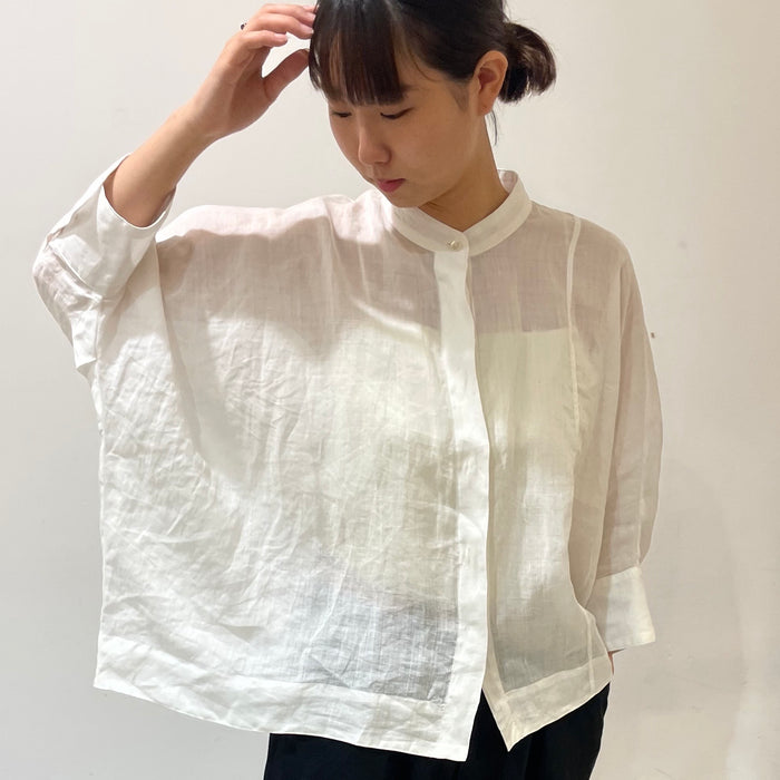 Ramie lawn  back tuck shirt